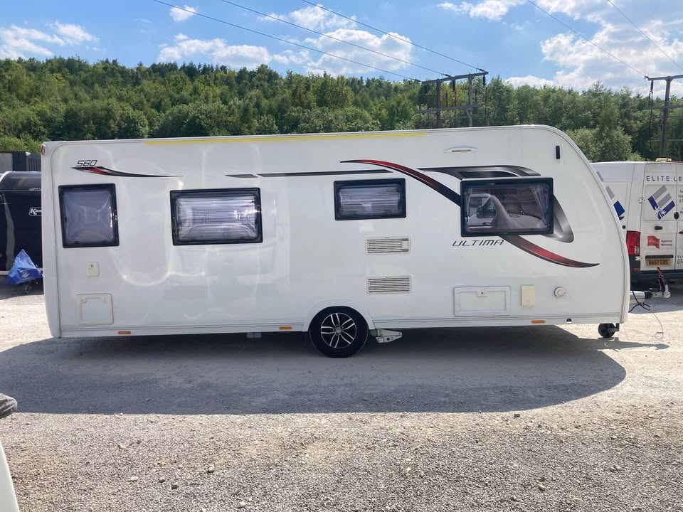 Product photo of 2017 Lunar  Ultima 560