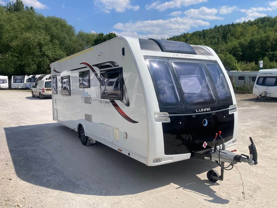 Product photo of 2017 Lunar  Ultima 560