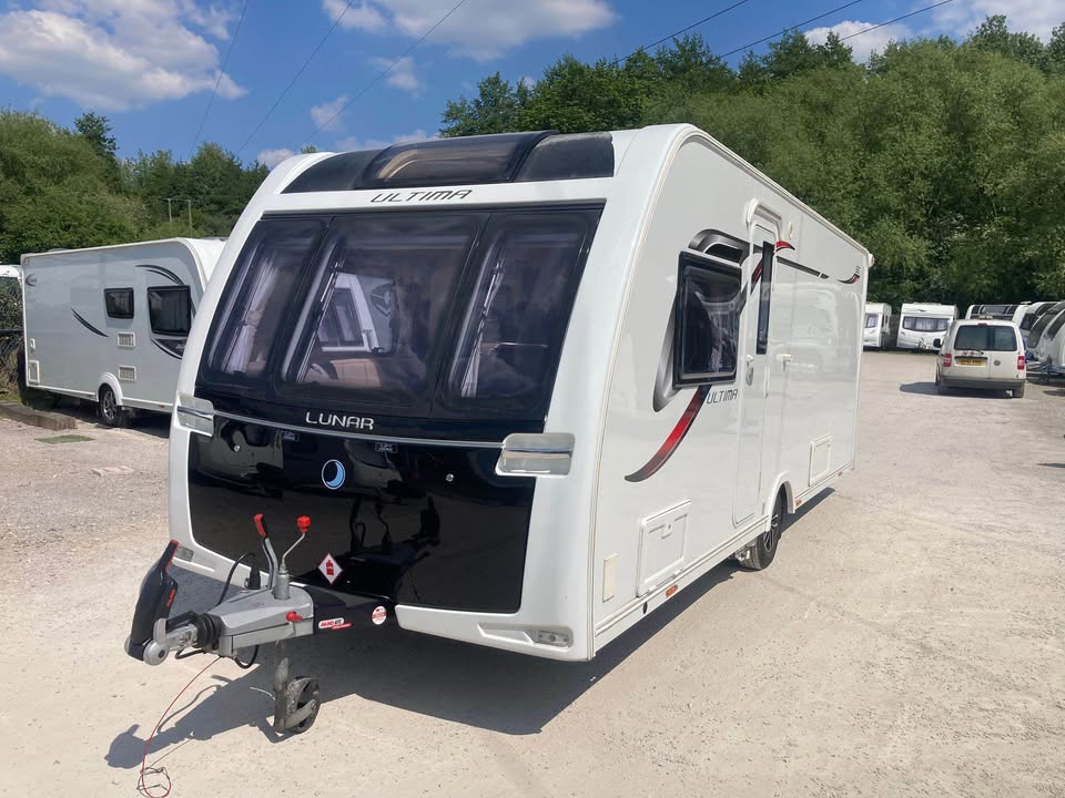 Product photo of 2017 Lunar  Ultima 560