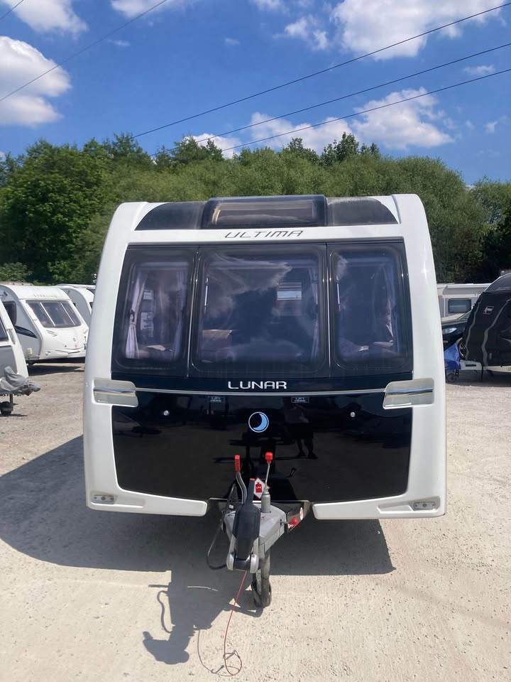 Product photo of 2017 Lunar  Ultima 560