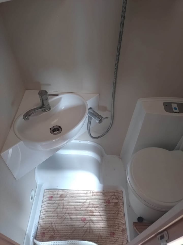 Product photo of 2012 Elddis Xplore 405