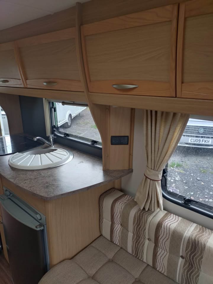 Product photo of 2012 Elddis Xplore 405