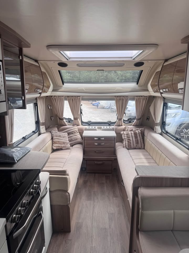 Product photo of 2015 Bessacarr Cameo 525