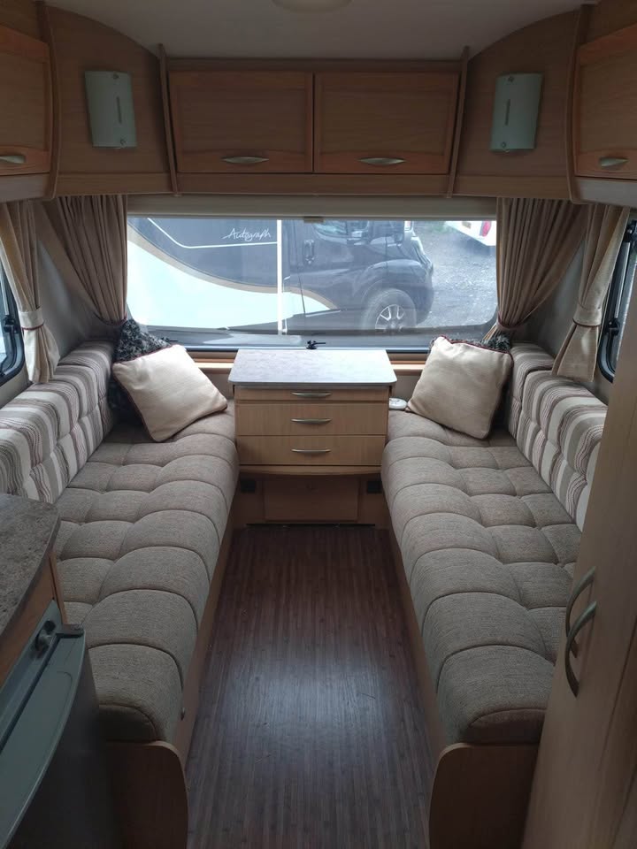 Product photo of 2012 Elddis Xplore 405