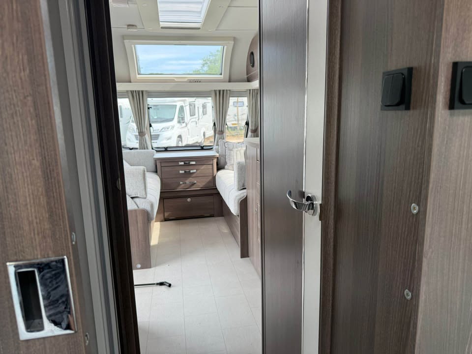 Product photo of 2020 Elddis Affinity 574