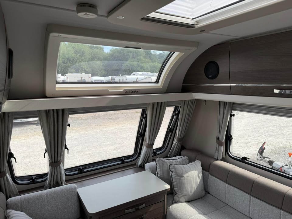Product photo of 2020 Elddis Affinity 574