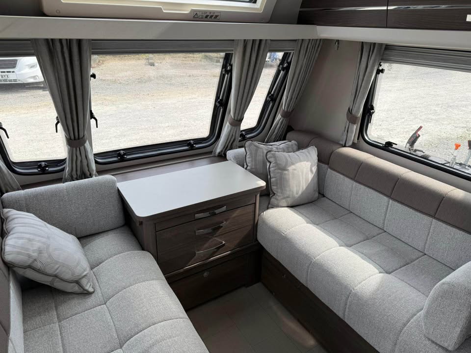 Product photo of 2020 Elddis Affinity 574