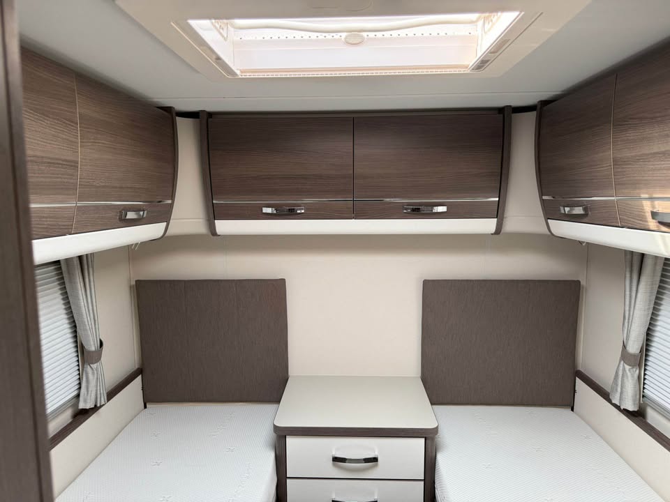 Product photo of 2020 Elddis Affinity 574