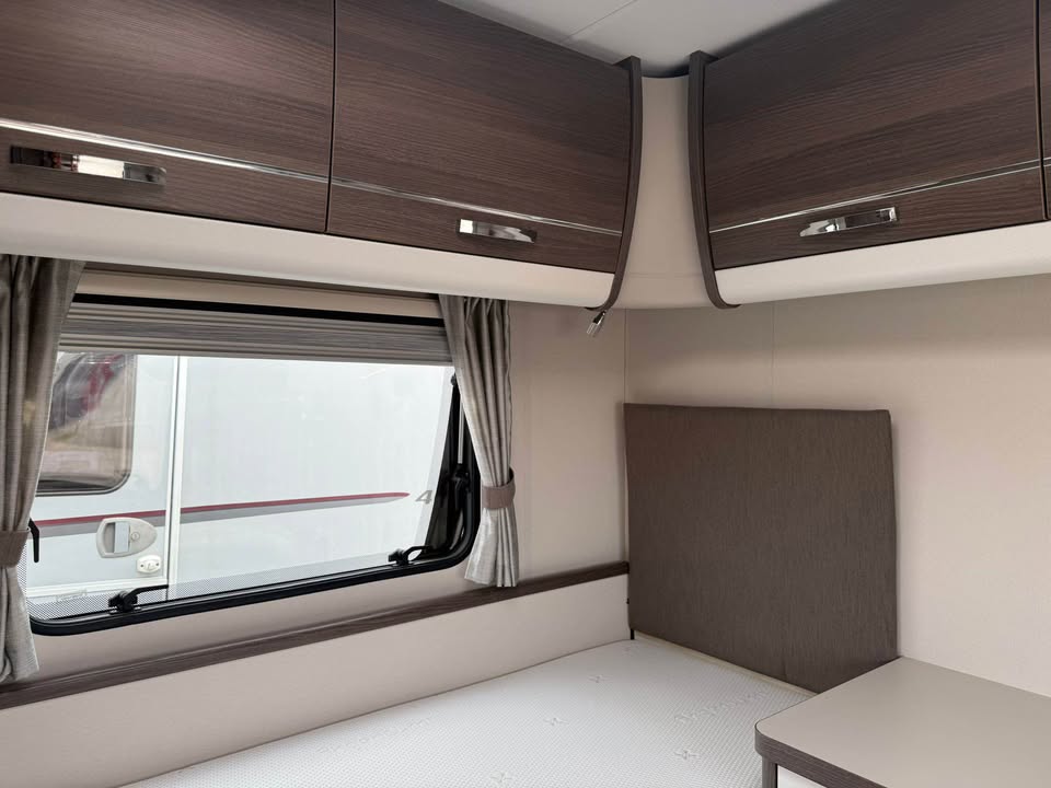 Product photo of 2020 Elddis Affinity 574