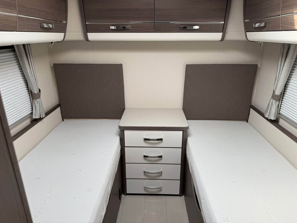 Product photo of 2020 Elddis Affinity 574