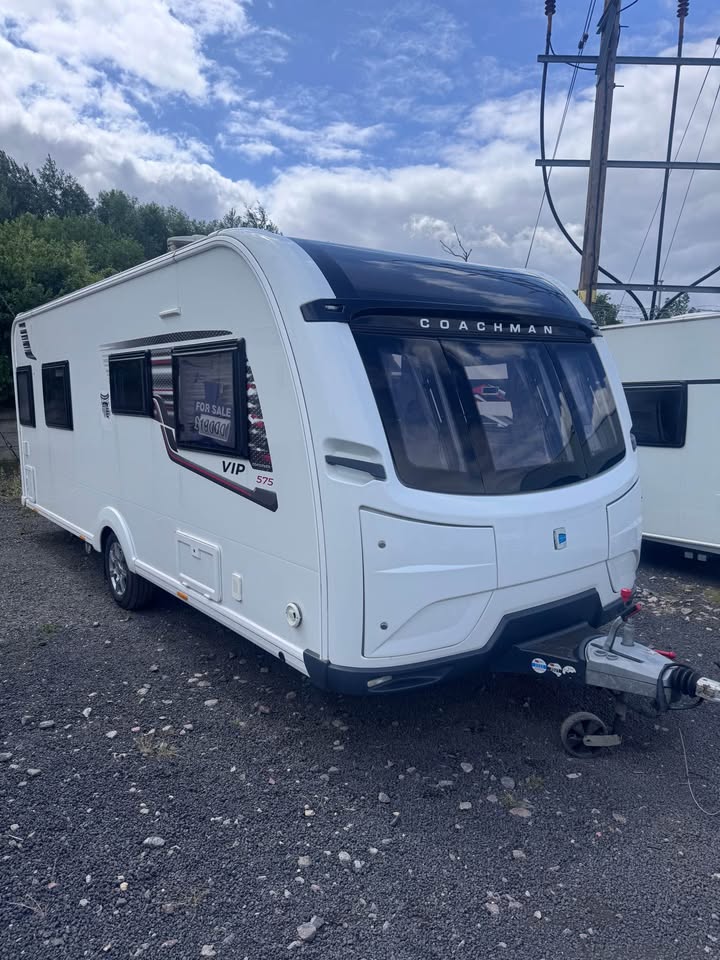 Product photo of 2018 Coachman VIP 575