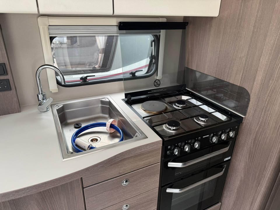 Product photo of 2020 Elddis Affinity 574