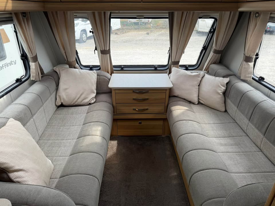Product photo of 2015 Elddis Supreme 462